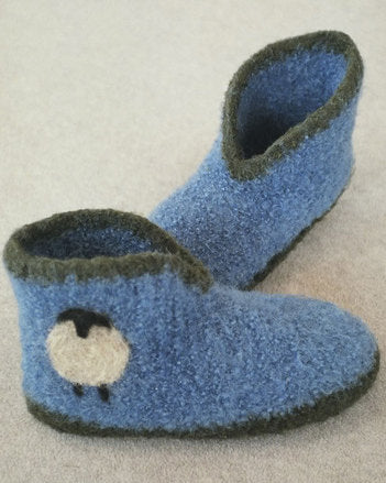 AC67e Crocheted Felt Slippers ~ PDF Digital Pattern